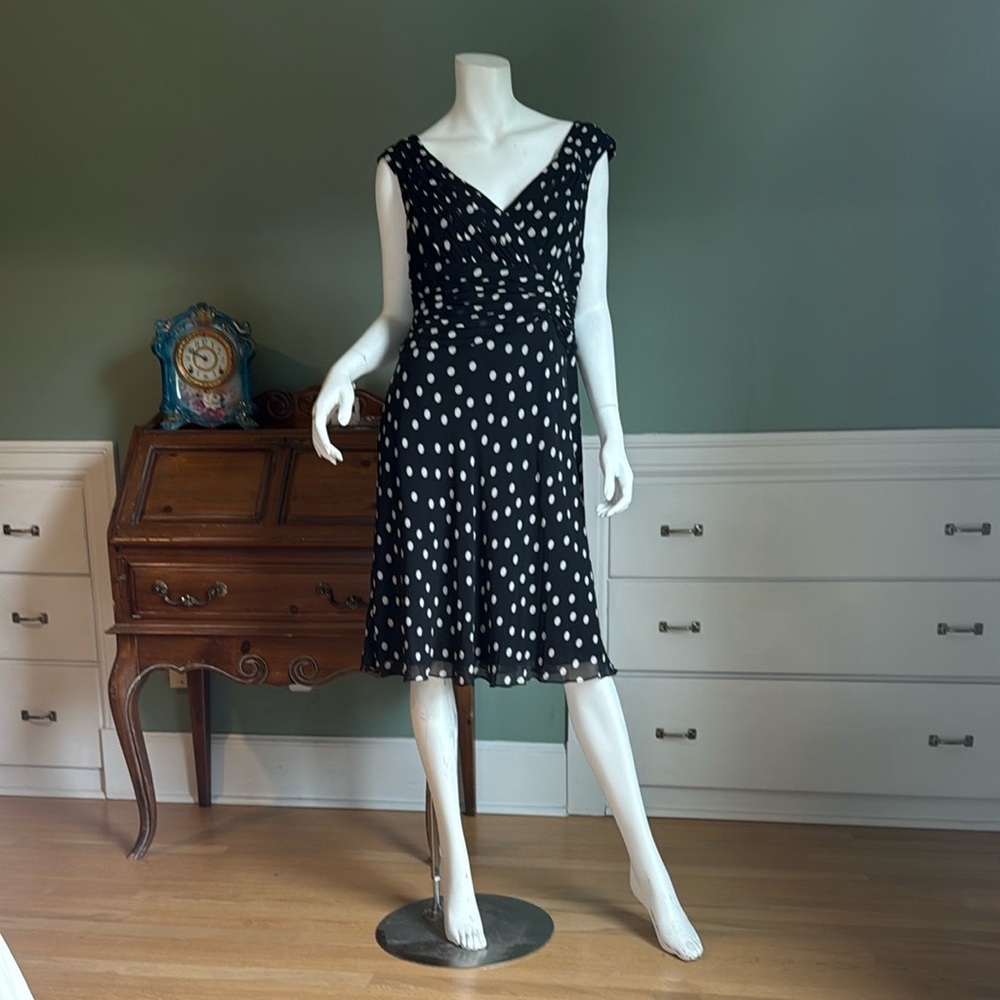 Adrianna Papell Black and White Ruched Midi Sundress